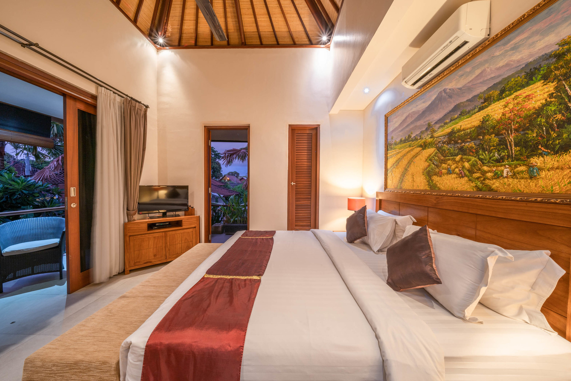 Imagine Your Family Renting a Luxury 3 Bedroom Holiday Villa Close to Kabupaten Badung Double Six Beach, Bali Villa 2105