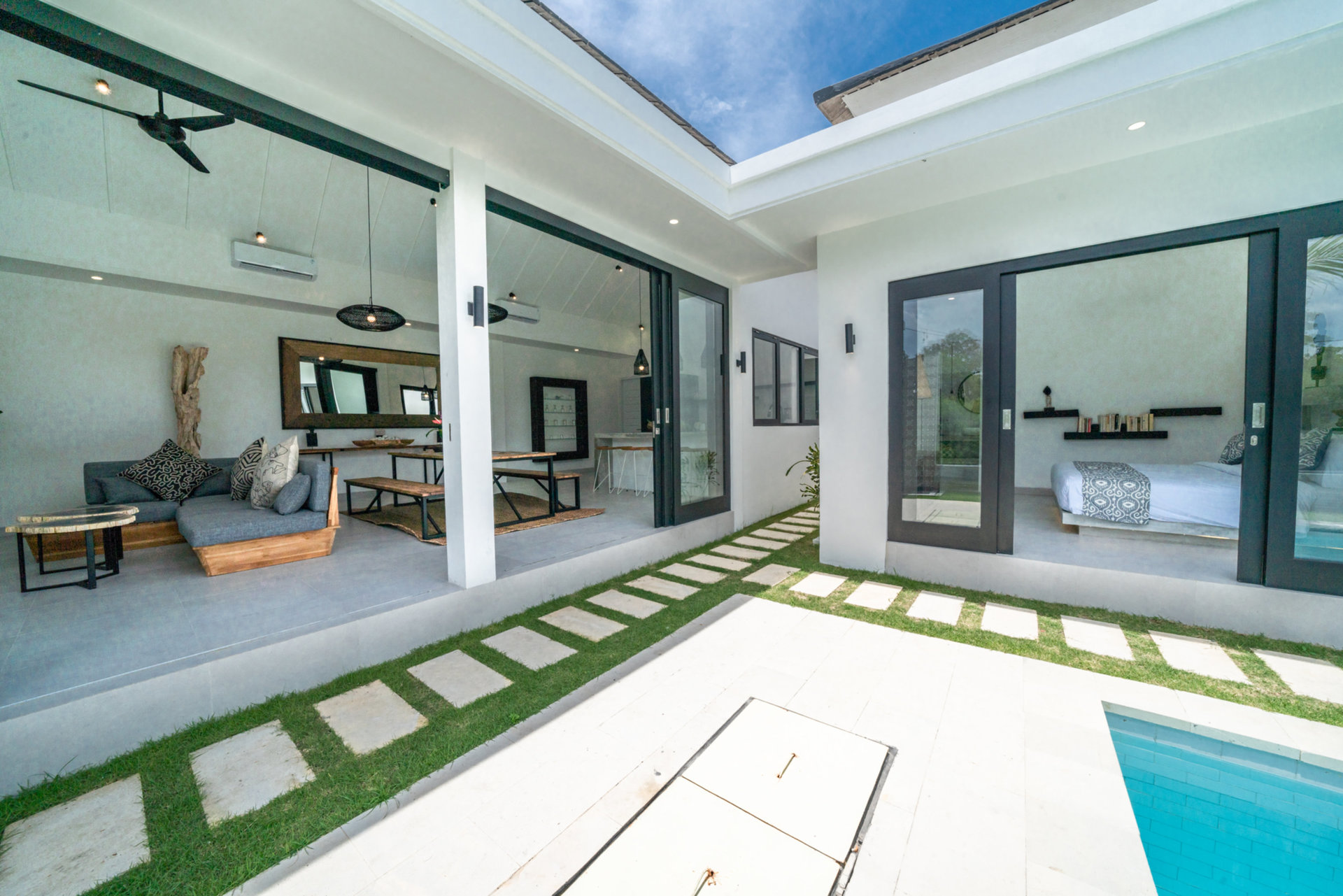 The Ultimate 5 Star Holiday Villa in Kabupaten Badung with Private Pool and Fully Staffed, Bali Villa 2107