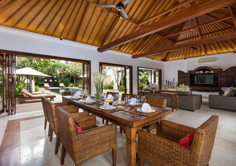 The Complete Guide to Renting Your Exclusive Holiday Villa in Kabupaten Badung with Private Pool and Fully Staffed, Bali Villa 2113