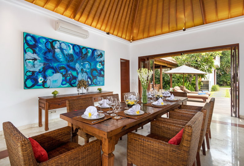 The Complete Guide to Renting Your Exclusive Holiday Villa in Kabupaten Badung with Private Pool and Fully Staffed, Bali Villa 2113