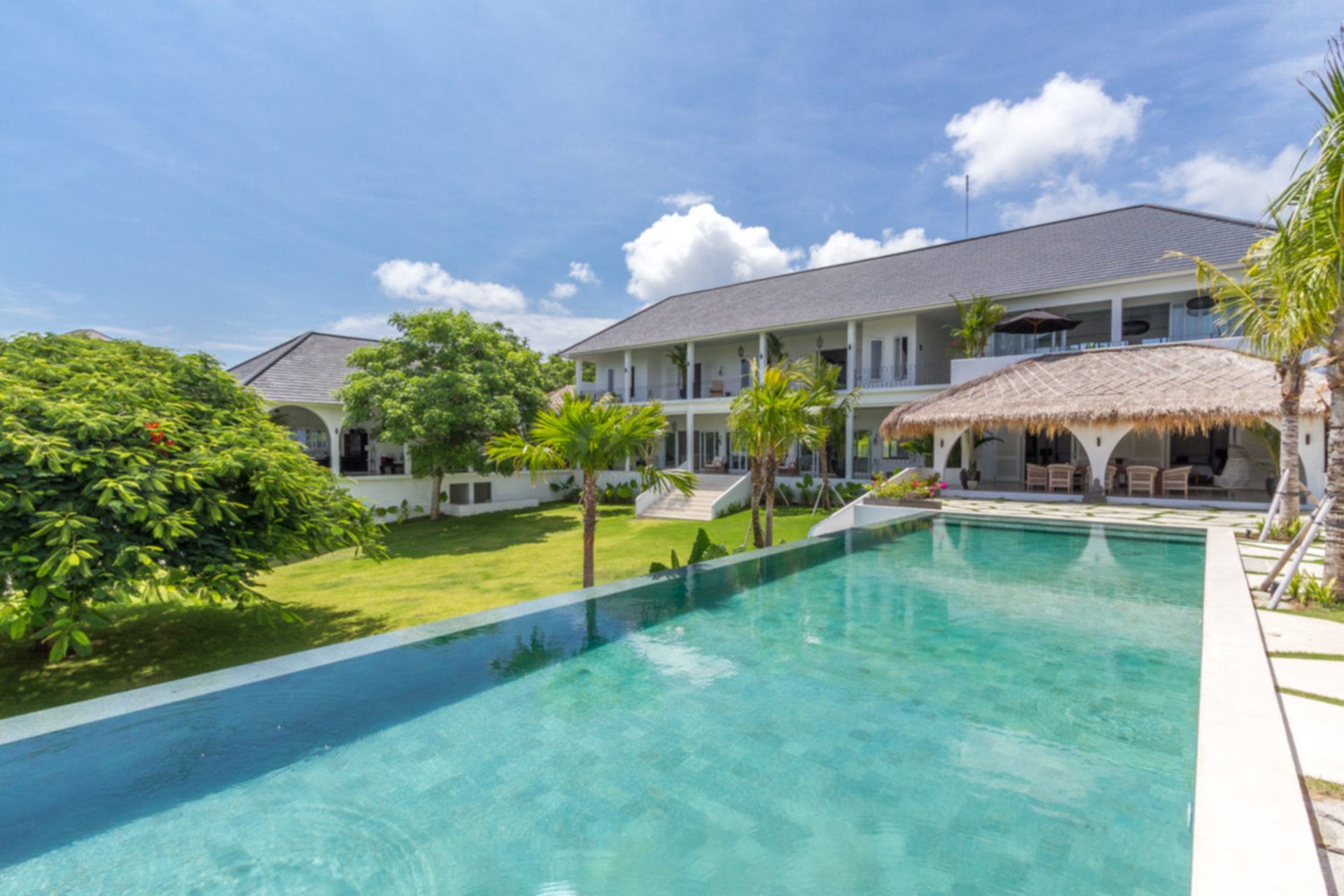 Imagine Your Family Renting a Luxury 5 Bedroom Holiday Villa with Stunning Ocean Views, Bali Villa 2114