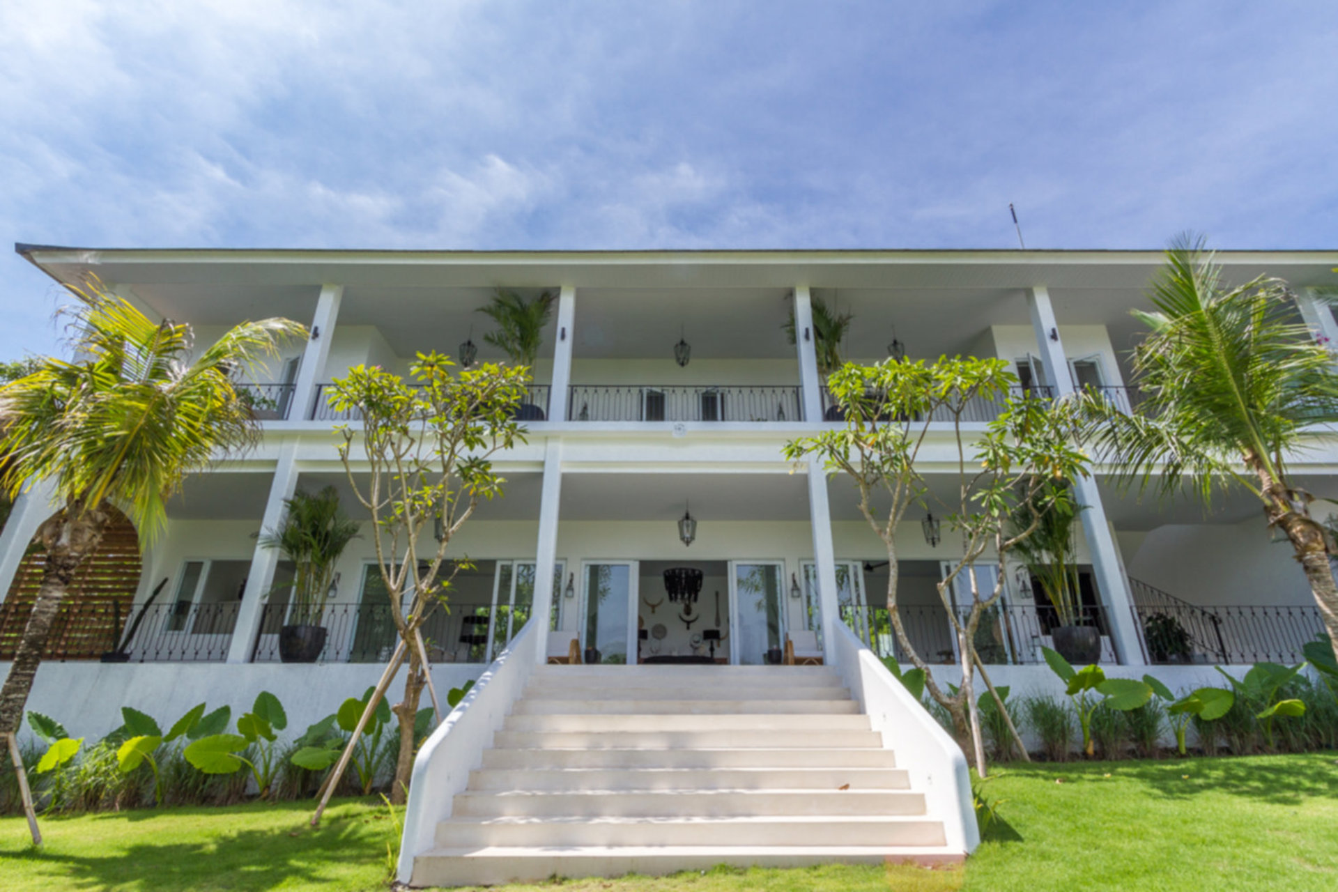 Imagine Your Family Renting a Luxury 5 Bedroom Holiday Villa with Stunning Ocean Views, Bali Villa 2114