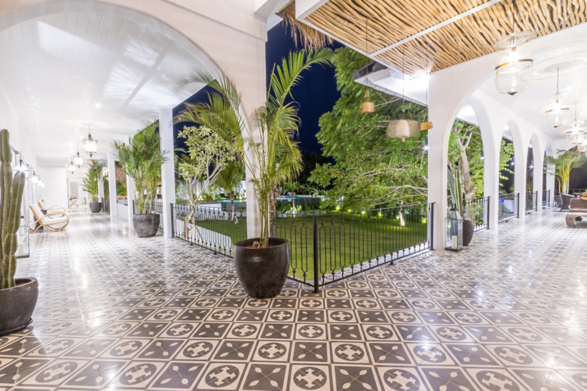 Imagine Your Family Renting a Luxury 5 Bedroom Holiday Villa with Stunning Ocean Views, Bali Villa 2114