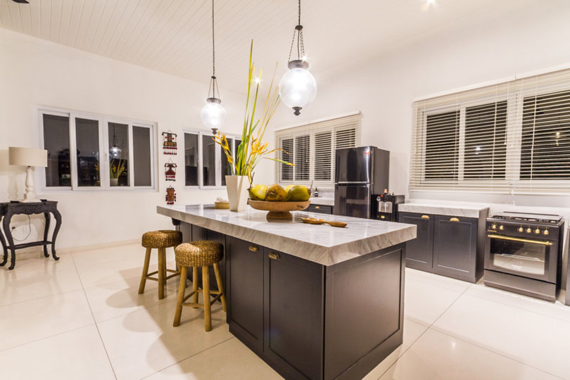 Imagine Your Family Renting a Luxury 5 Bedroom Holiday Villa with Stunning Ocean Views, Bali Villa 2114