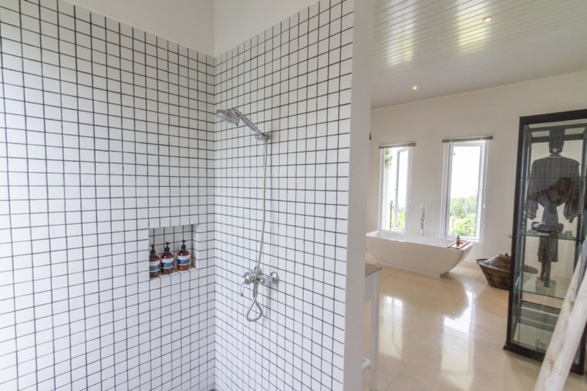Imagine Your Family Renting a Luxury 5 Bedroom Holiday Villa with Stunning Ocean Views, Bali Villa 2114