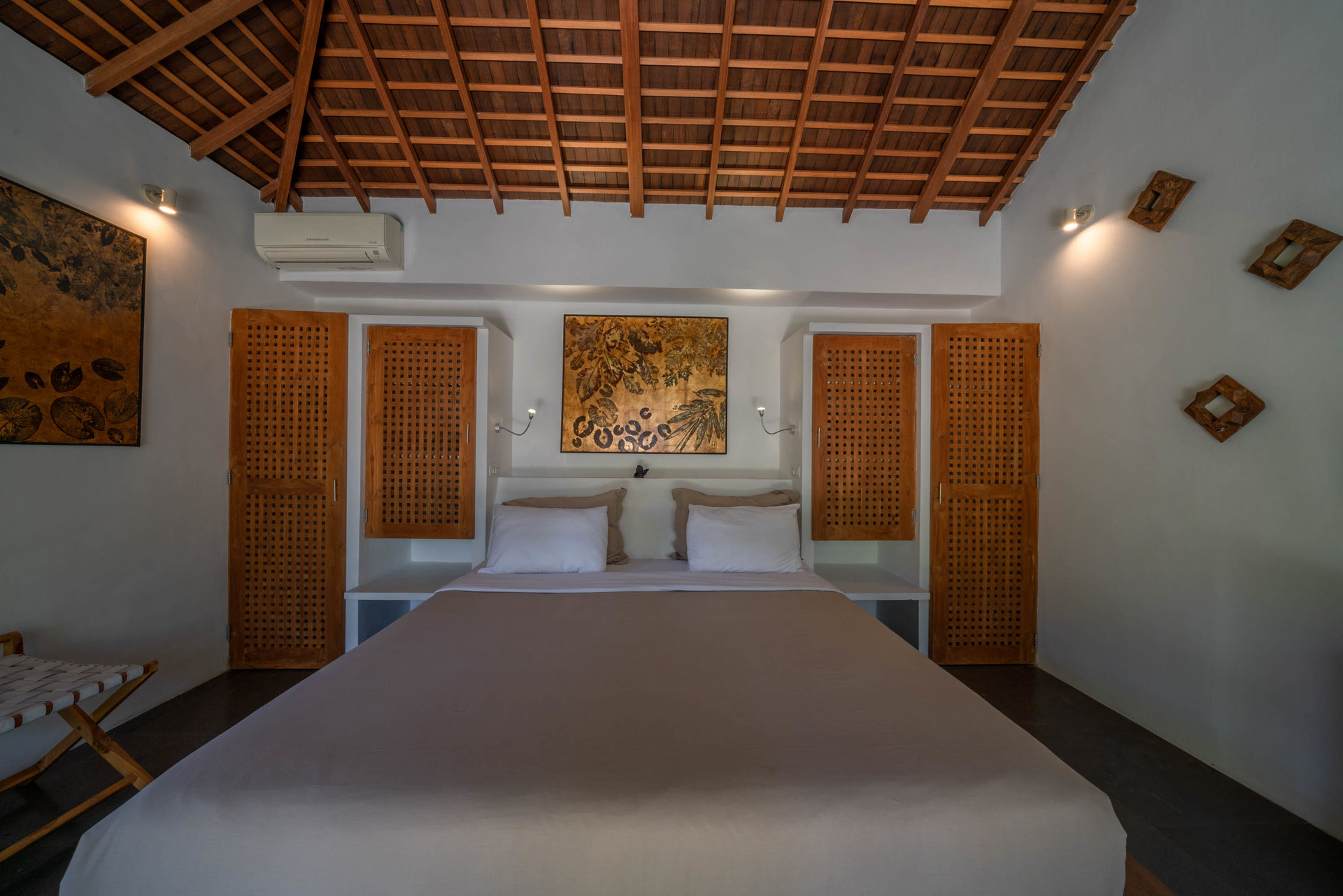 Luxury 4-Bedroom Getaway Near Double Six Beach, Bali Villa 2116