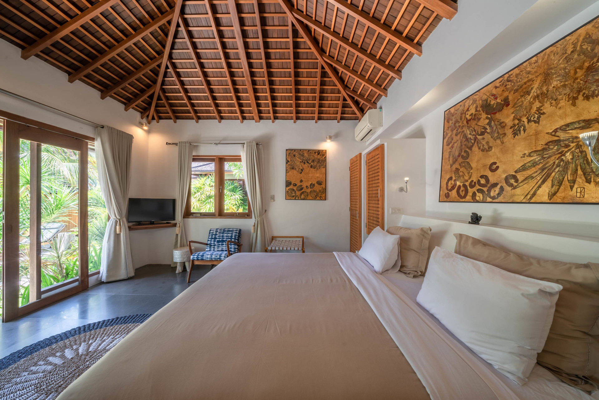 Luxury 4-Bedroom Getaway Near Double Six Beach, Bali Villa 2116
