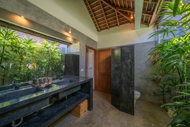 Luxury 4-Bedroom Getaway Near Double Six Beach, Bali Villa 2116