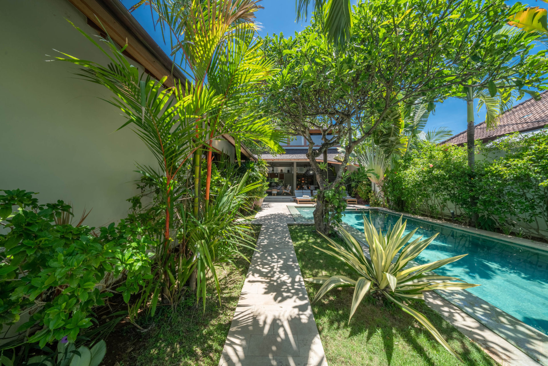 Luxury 4-Bedroom Getaway Near Double Six Beach, Bali Villa 2116