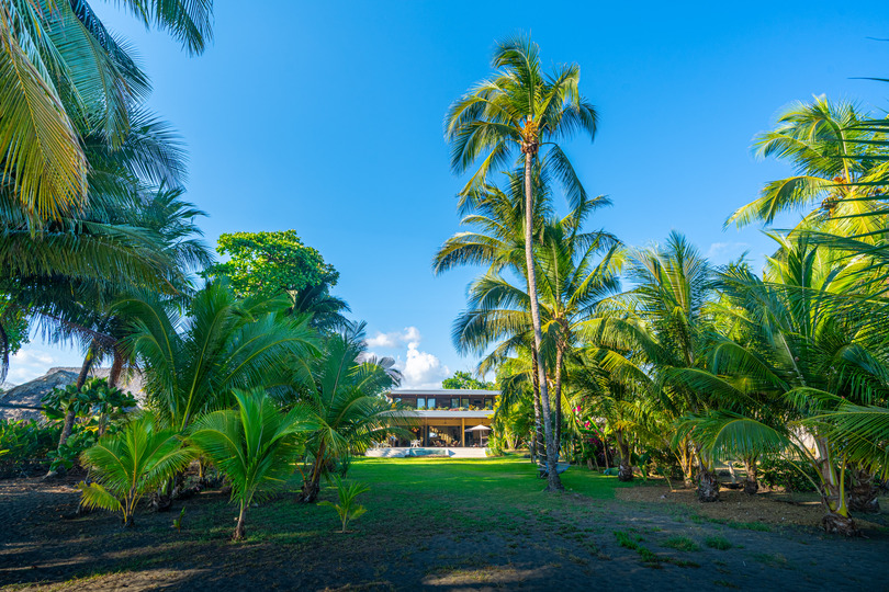 5 Star Villa Assinie – Sophisticated Beachfront Luxury