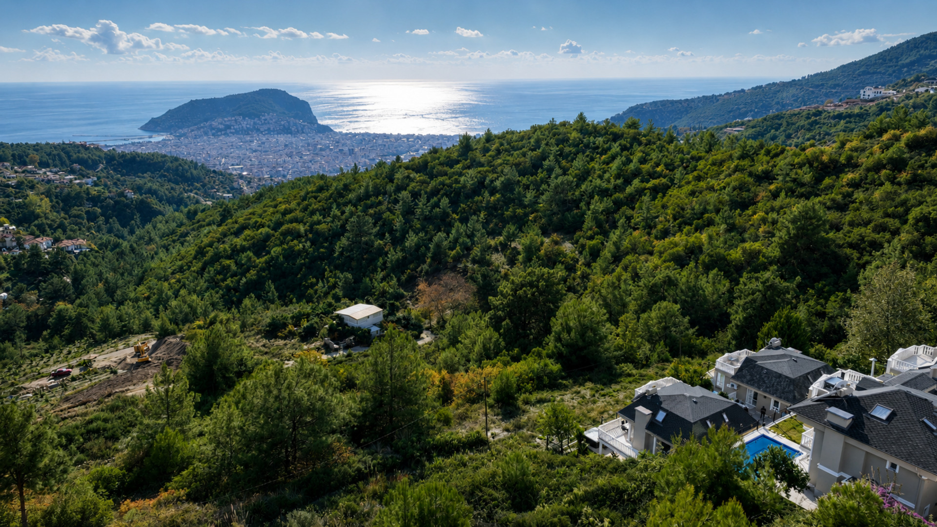 5 Star Villa Harmony – Sea & Mountain Escape