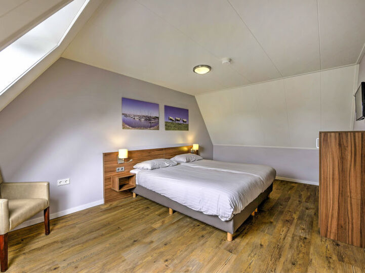 Luxury 3 Bedroom Villa, Zeeland Villa 1006