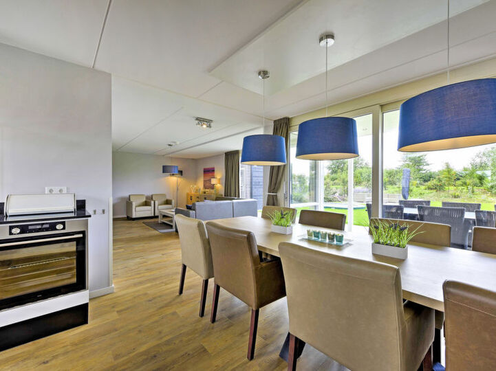 Luxury 3 Bedroom Villa, Zeeland Villa 1006