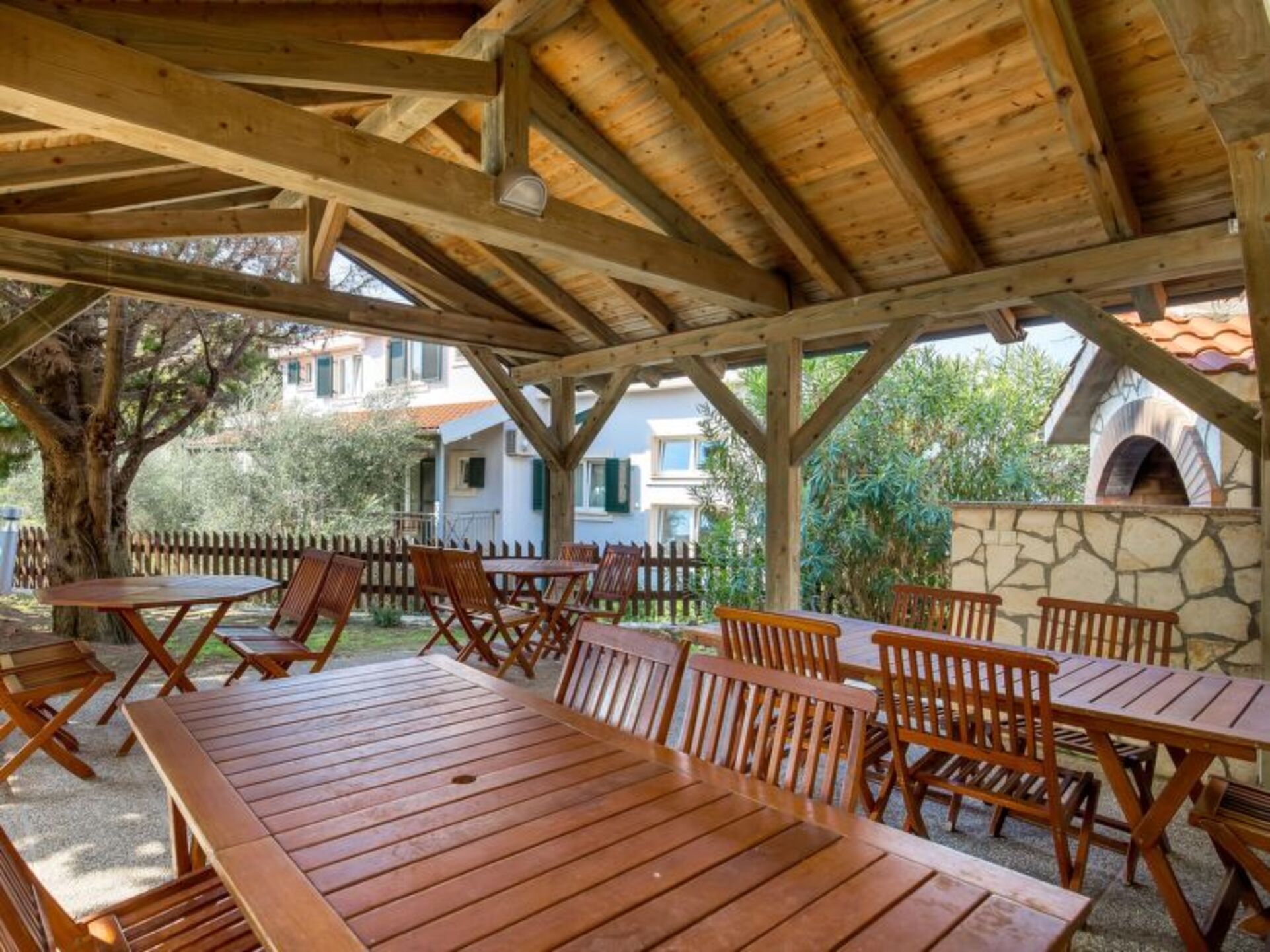 Secluded Oasis: 2 Bedroom Villa in Kampor, 1023