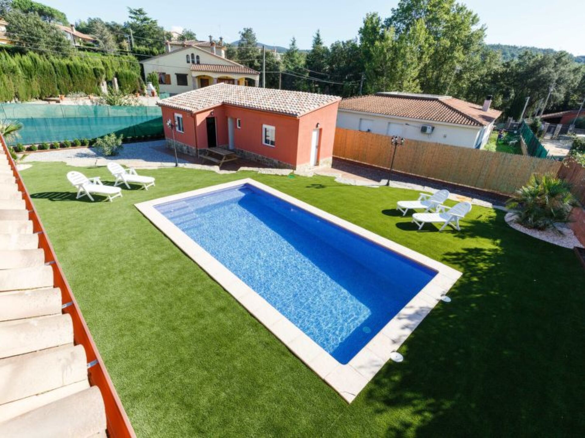 5 Bedroom Villa,1000