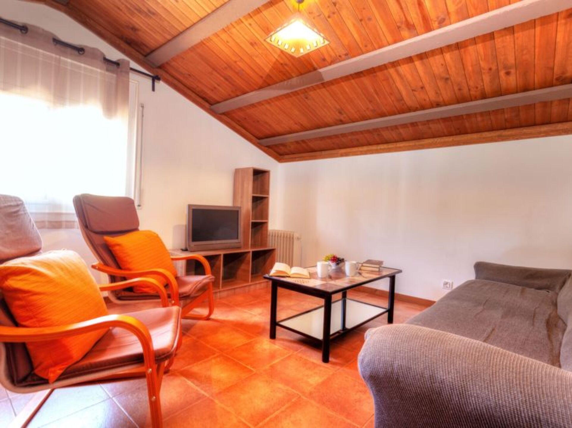 5 Bedroom Villa,1000