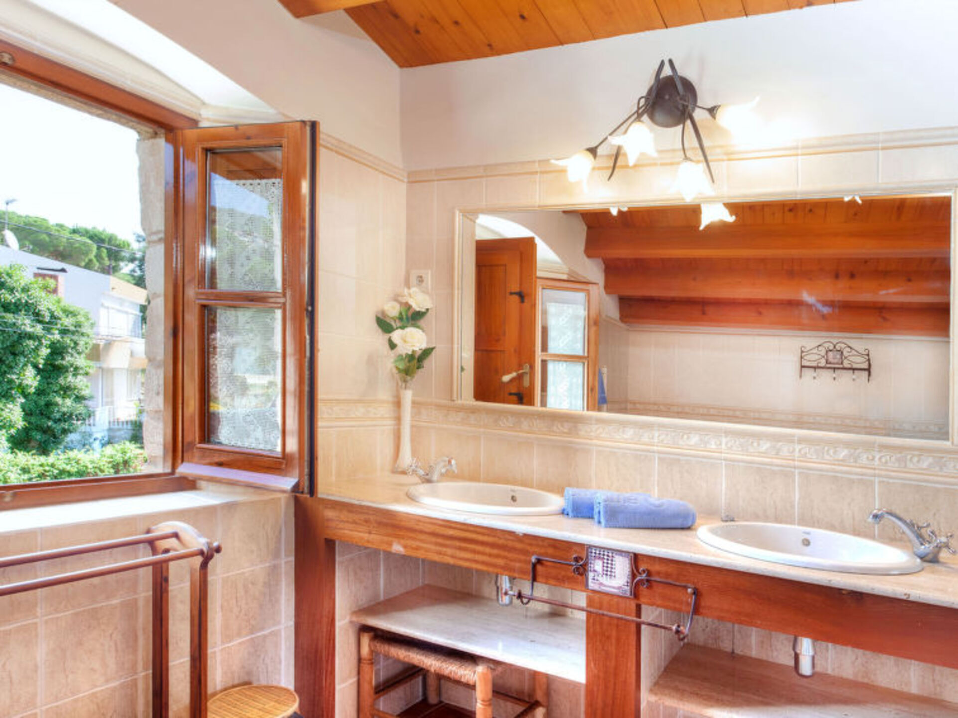 Luxurious 4 Bedroom Villa in Calonge,1001