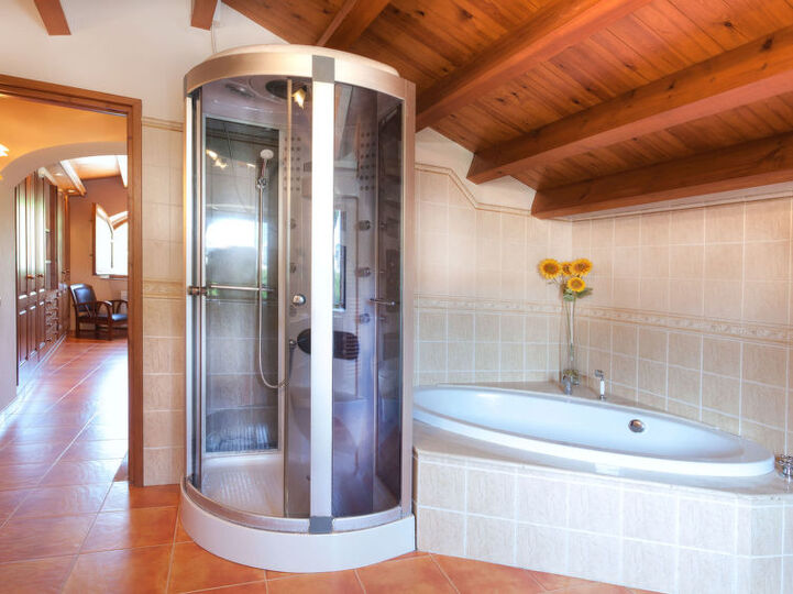 Luxurious 4 Bedroom Villa in Calonge,1001