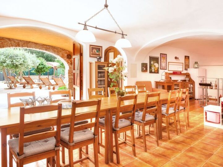 Luxurious 4 Bedroom Villa in Calonge,1001