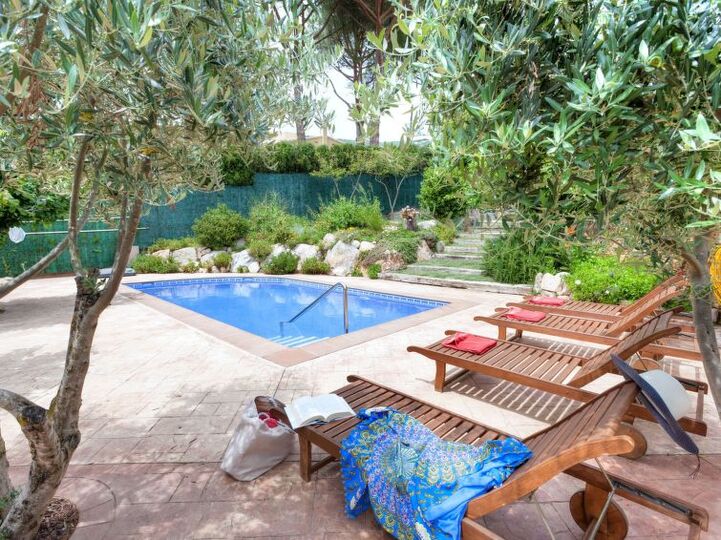 Luxurious 4 Bedroom Villa in Calonge,1001