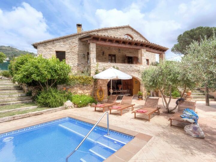 Luxurious 4 Bedroom Villa in Calonge,1001