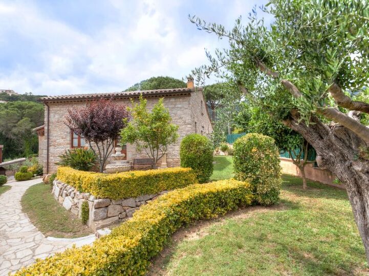 Luxurious 4 Bedroom Villa in Calonge,1001