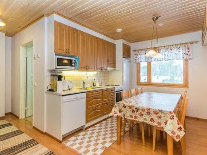 Rent Your Own Luxury Villa with 5 Bedrooms, Southern Savonia Villa 1012