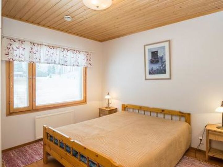 Rent Your Own Luxury Villa with 5 Bedrooms, Southern Savonia Villa 1012