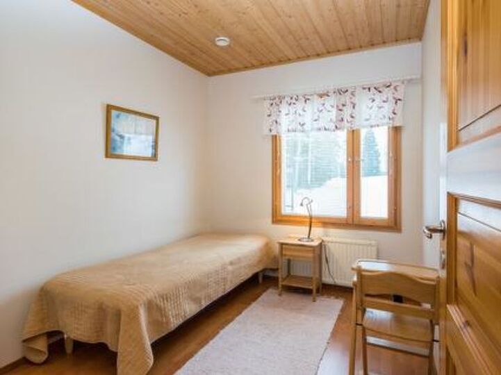 Rent Your Own Luxury Villa with 5 Bedrooms, Southern Savonia Villa 1012