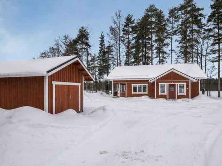 Rent Your Own Luxury Villa with 5 Bedrooms, Southern Savonia Villa 1012