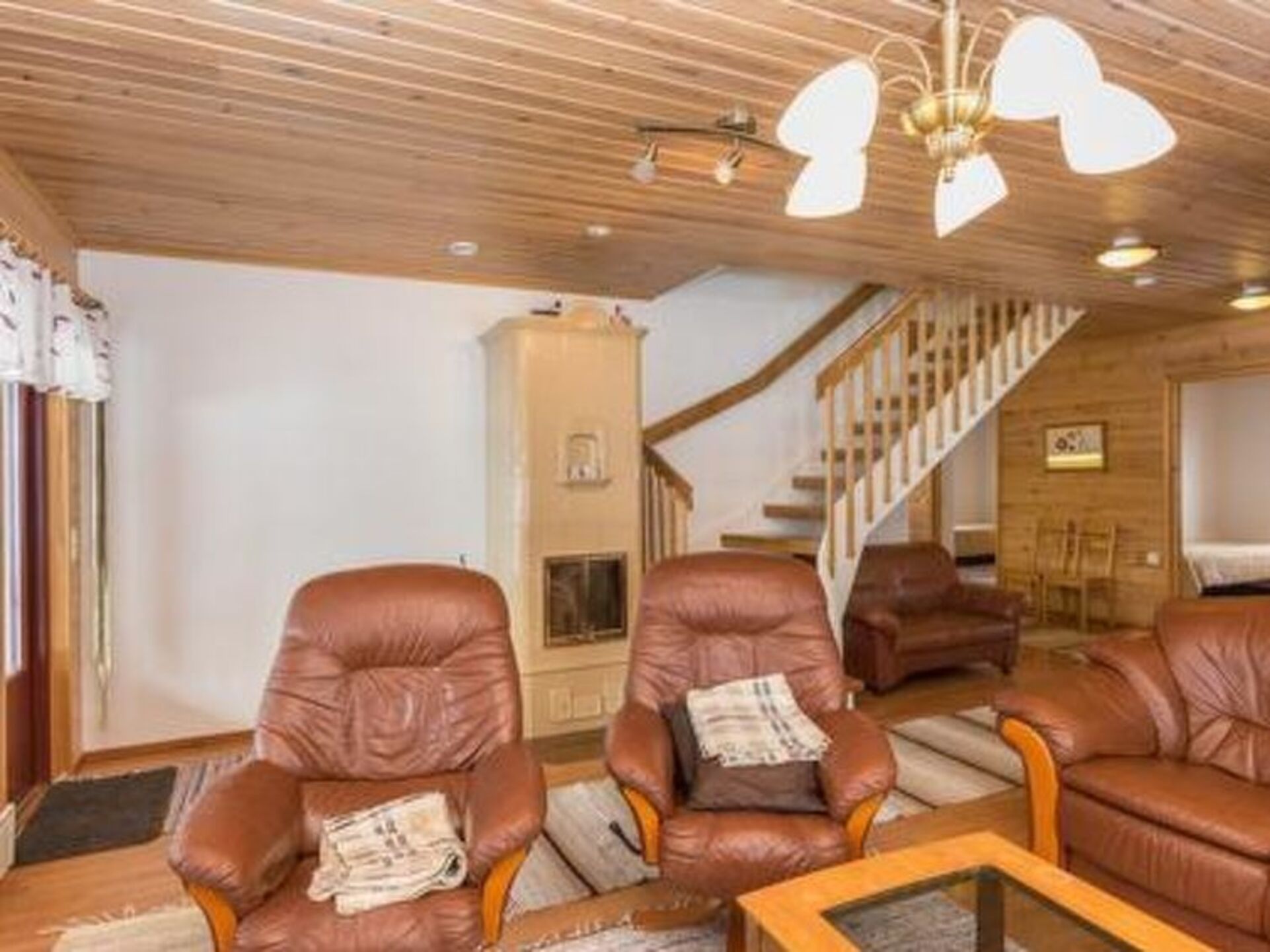 Rent Your Own Luxury Villa with 5 Bedrooms, Southern Savonia Villa 1012