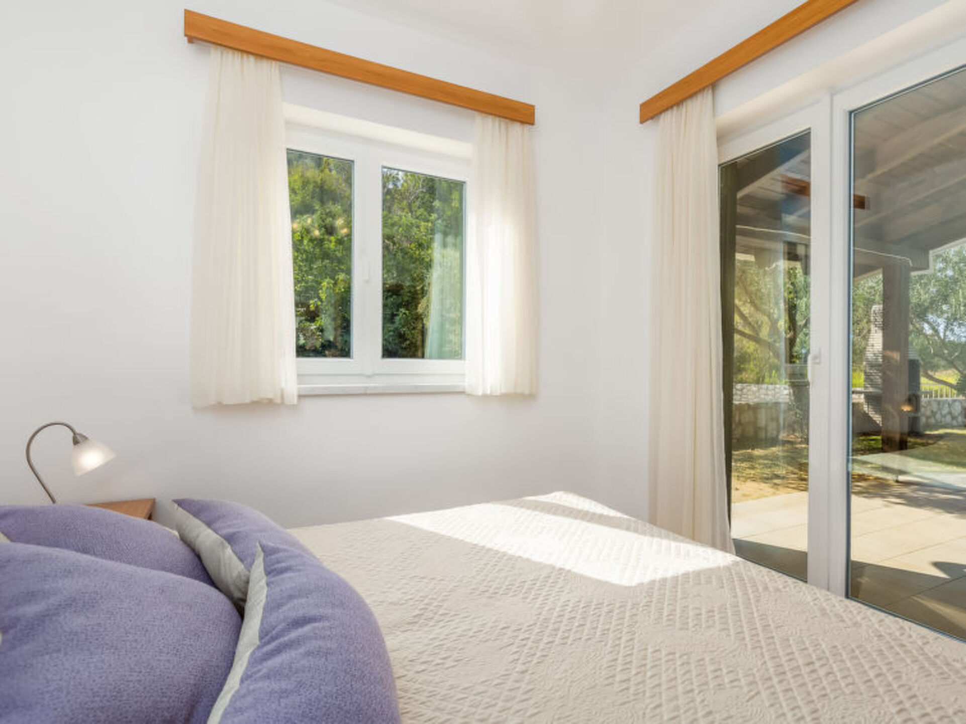 Dreamy Hideaway: Cozy 2 Bedroom Villa in Kampor 1033