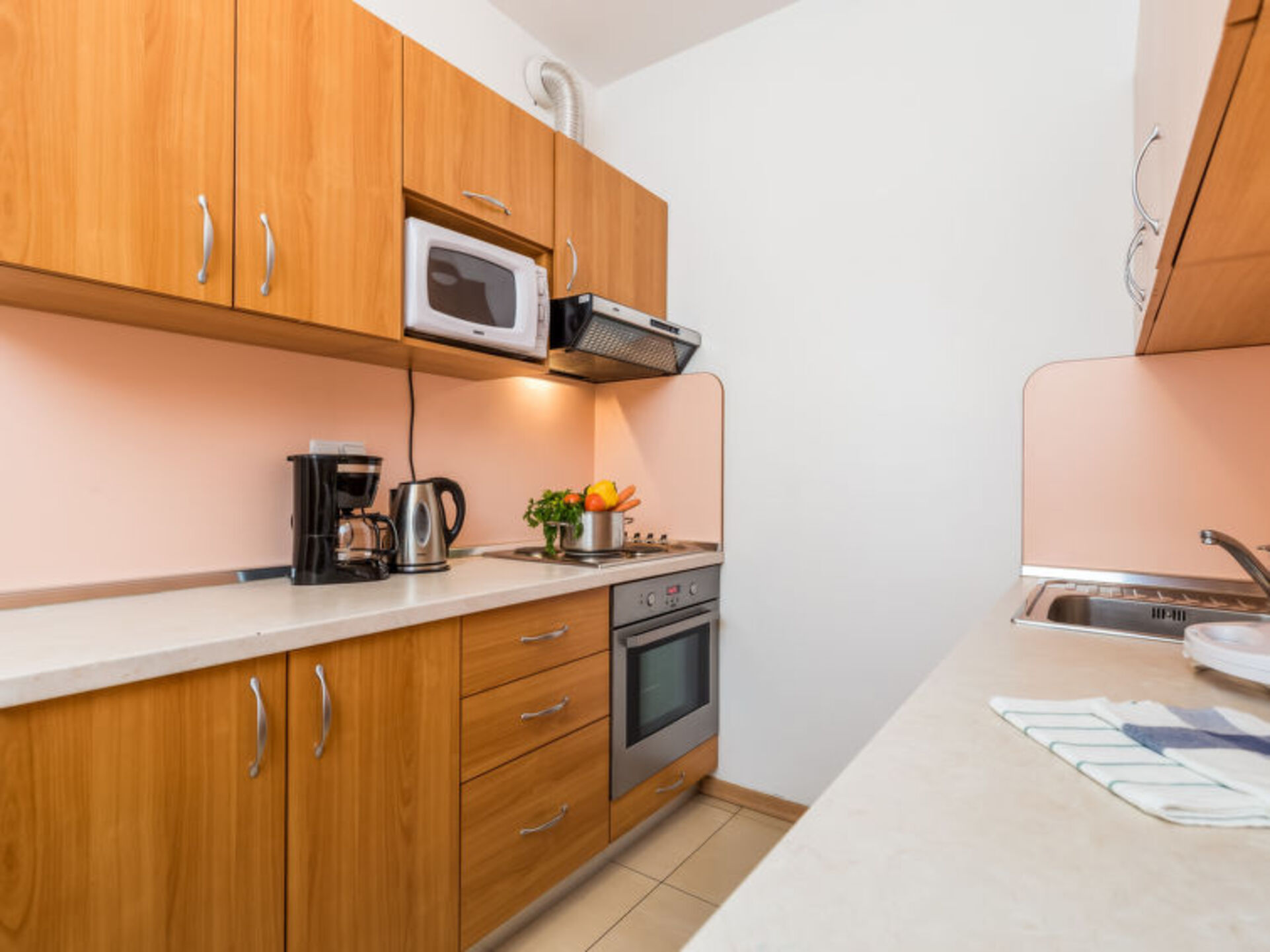 Dreamy Hideaway: Cozy 2 Bedroom Villa in Kampor 1033