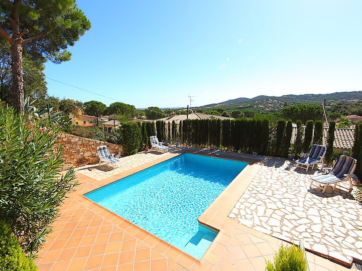 Tranquil Oasis in Calonge Villa 1002