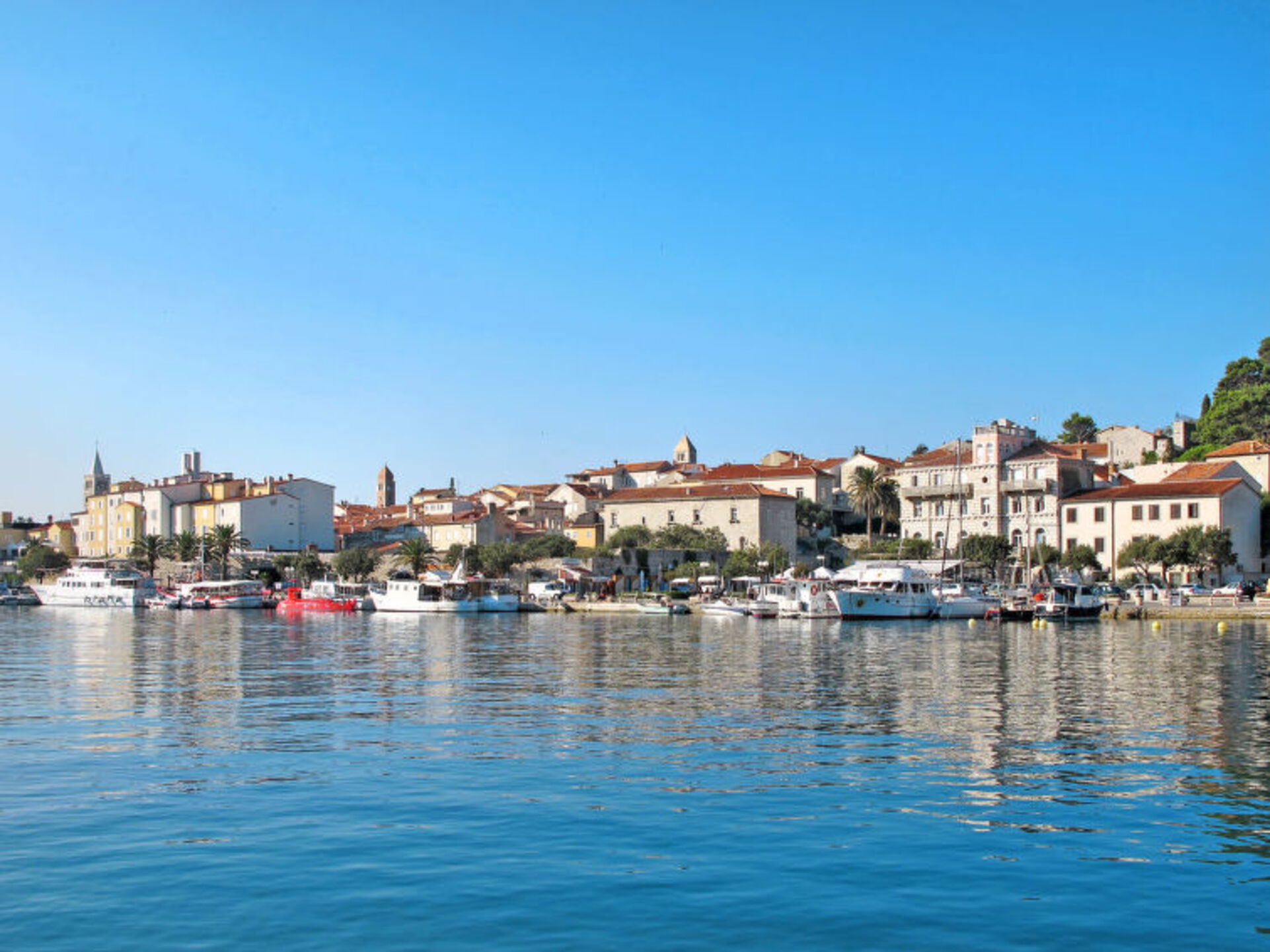 Tranquil 2 Bedroom Retreat in Rab, 1044