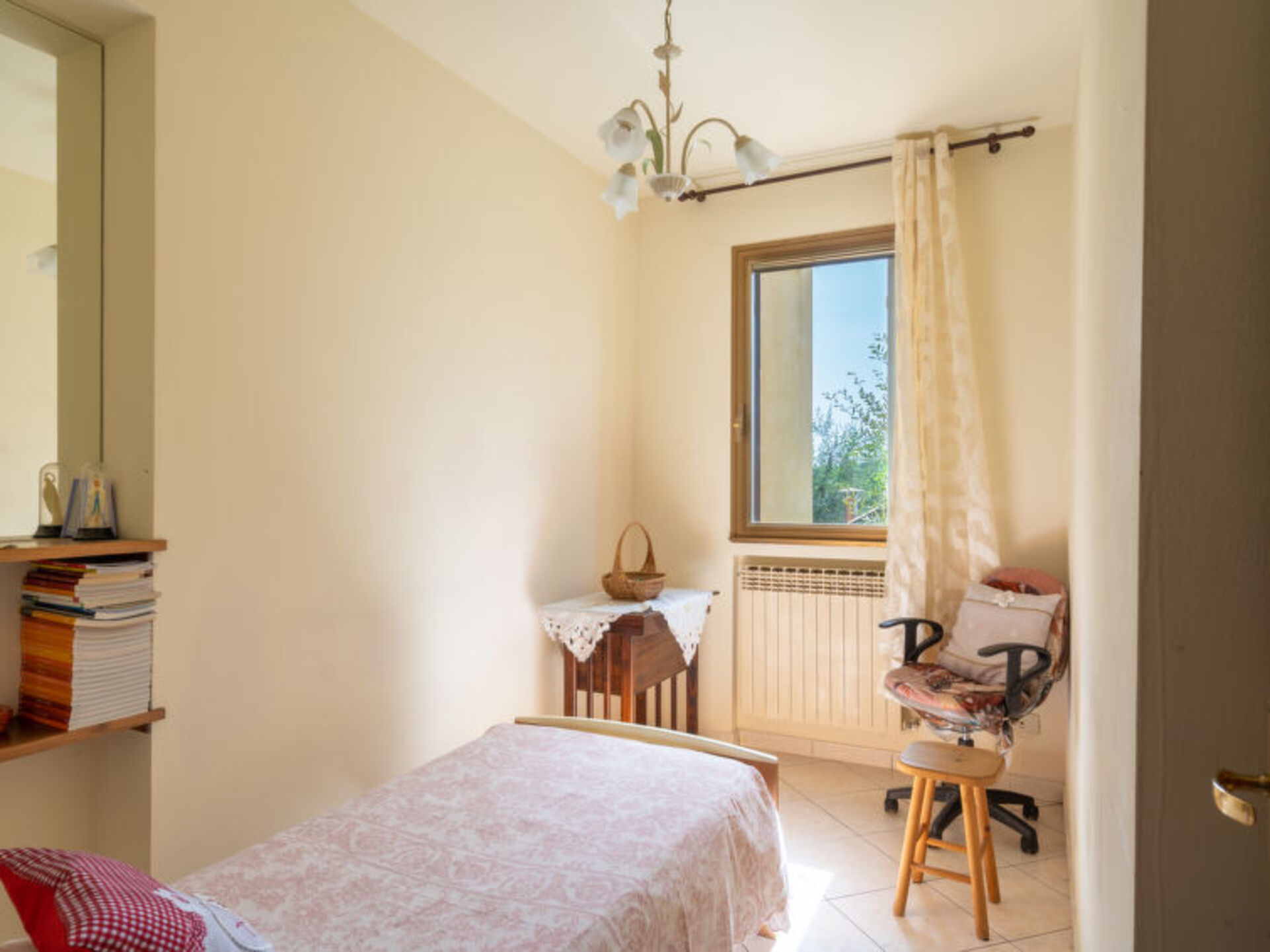 5 Star Villa with 5 Bedrooms, Arezzo Villa 1003