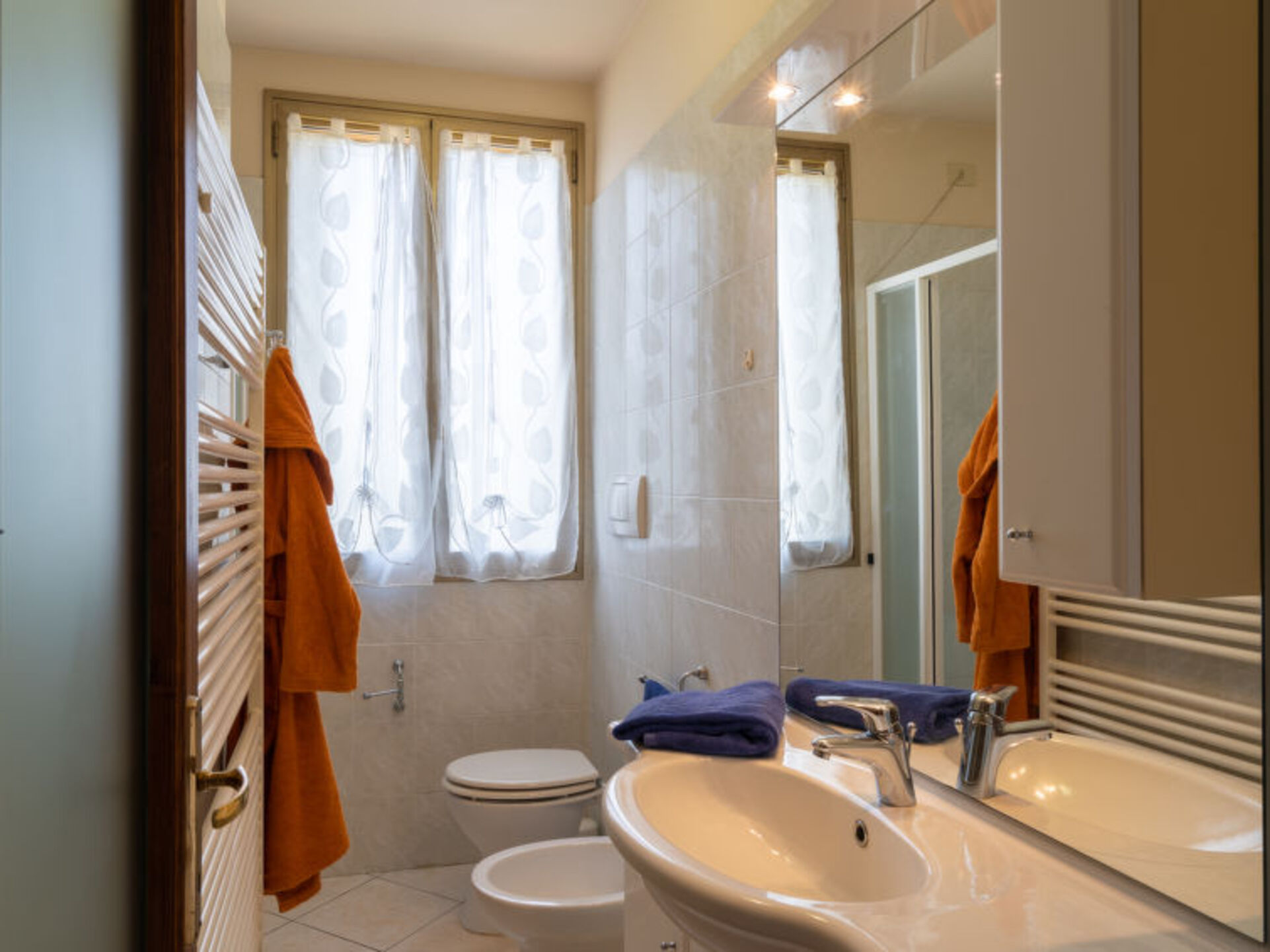 5 Star Villa with 5 Bedrooms, Arezzo Villa 1003