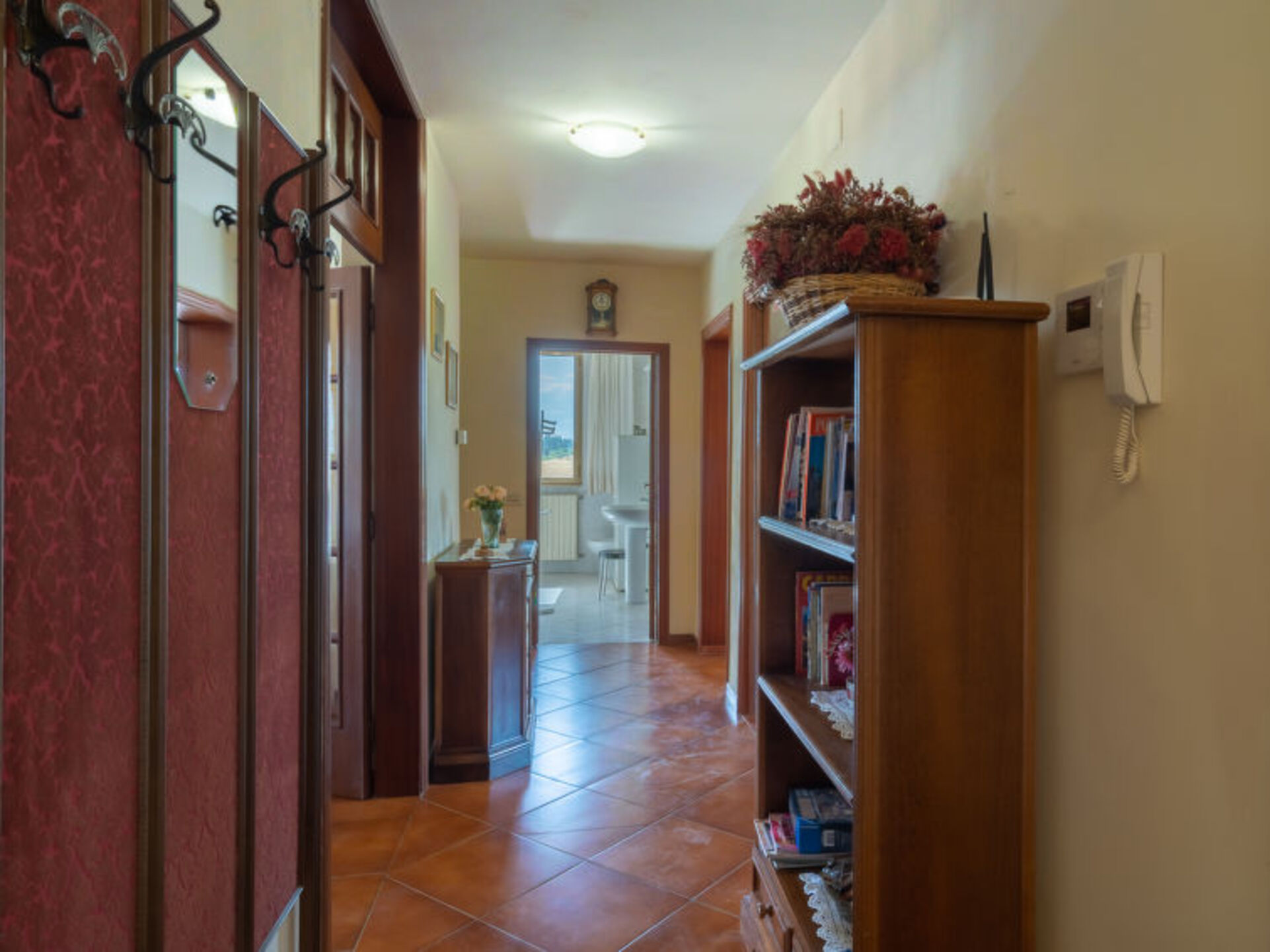 5 Star Villa with 5 Bedrooms, Arezzo Villa 1003