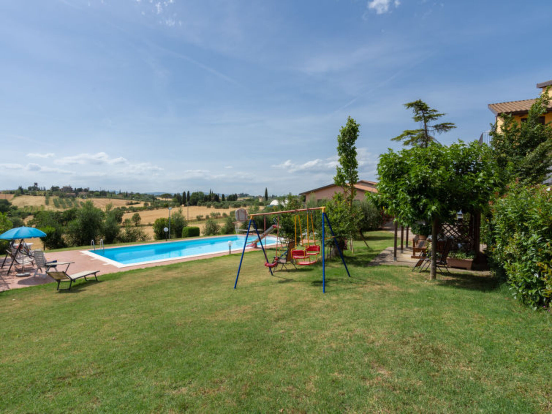 5 Star Villa with 5 Bedrooms, Arezzo Villa 1003