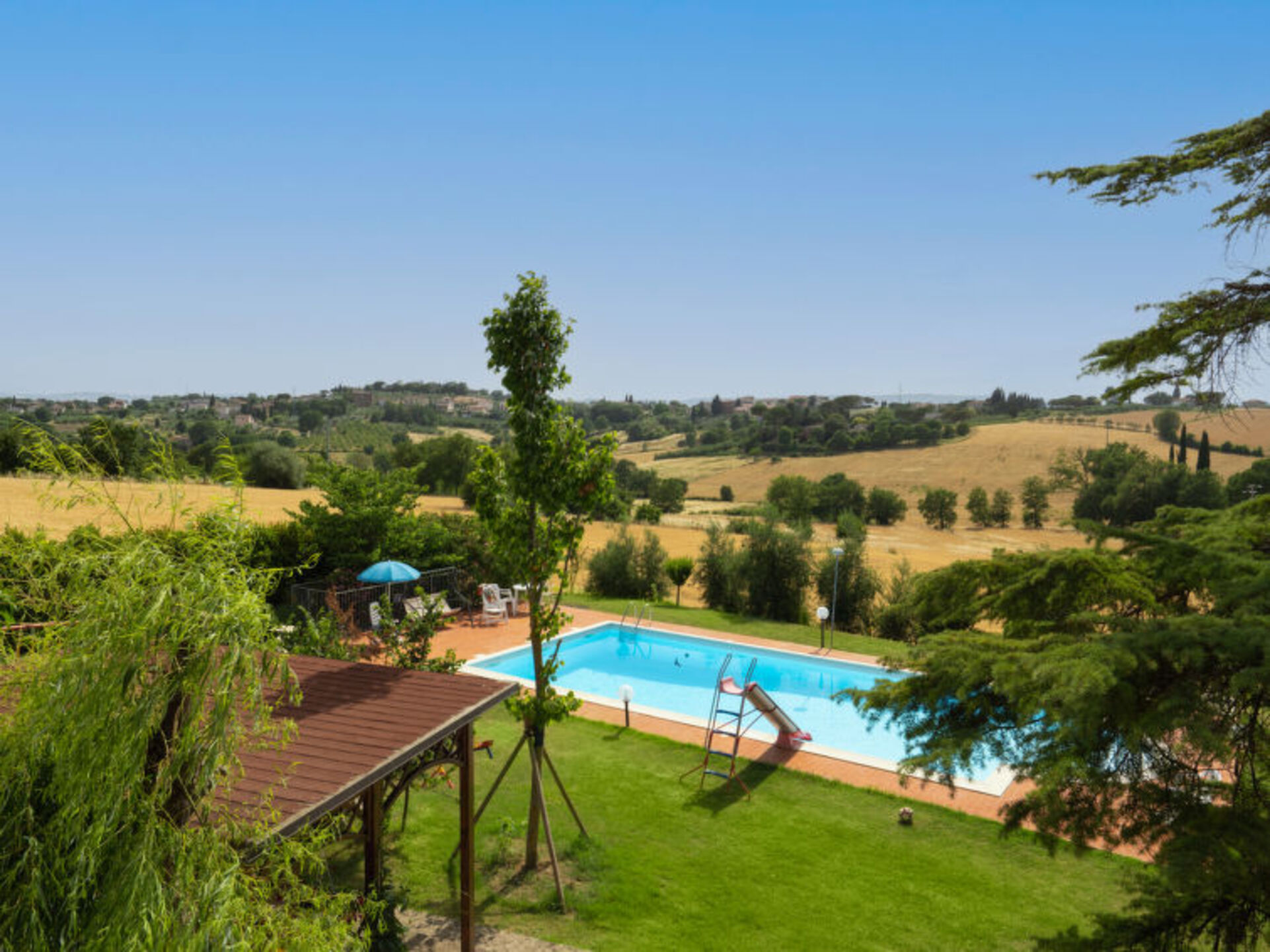 5 Star Villa with 5 Bedrooms, Arezzo Villa 1003
