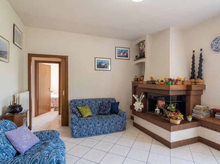 5 Star Villa with 5 Bedrooms, Arezzo Villa 1003