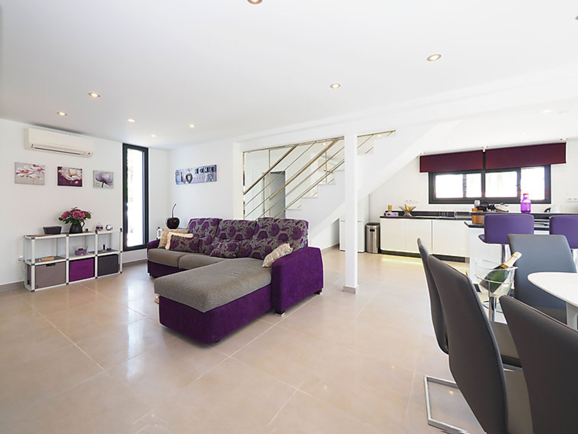 Magnificent Villa with Modern Amenities,1006