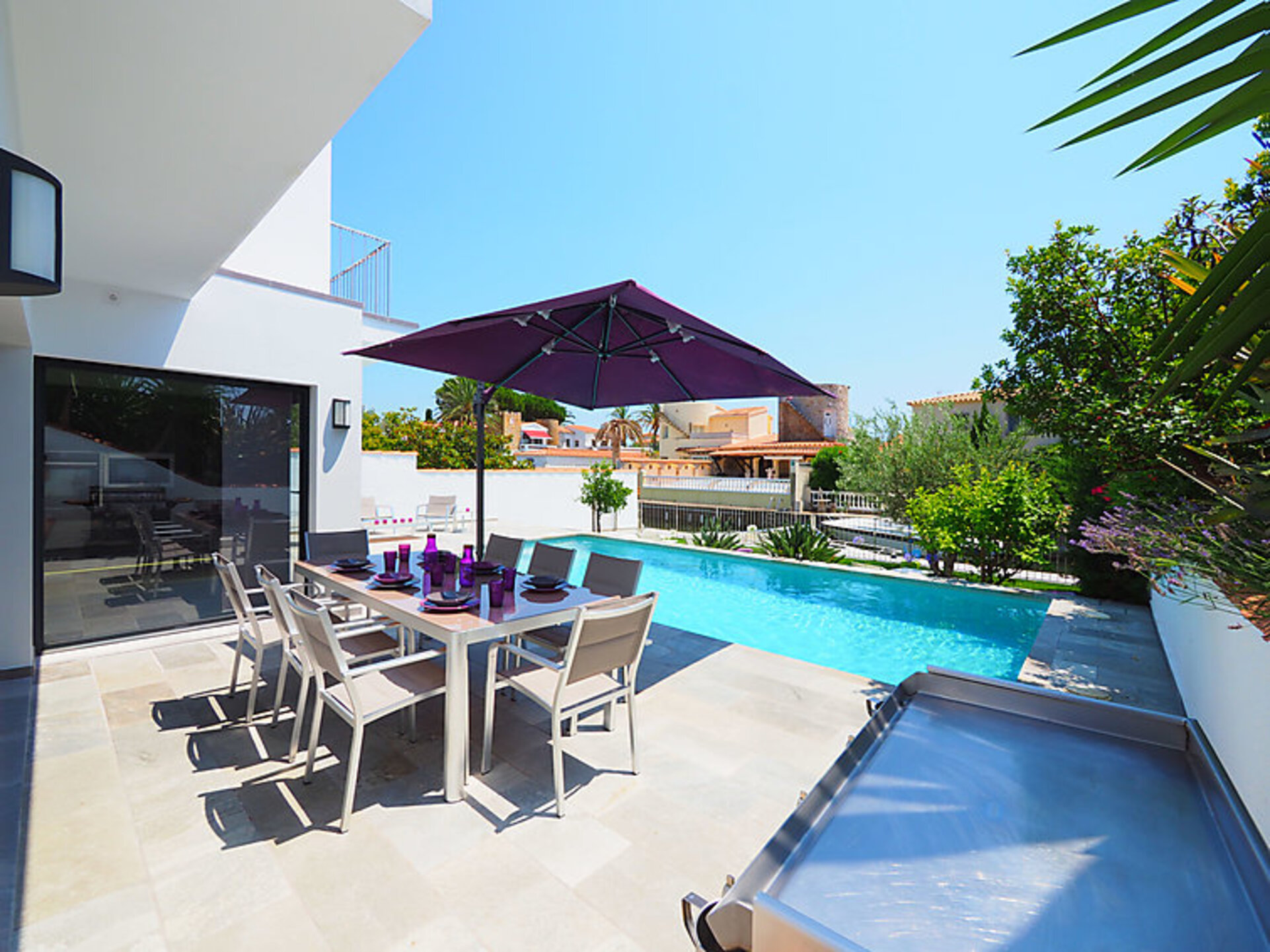 Magnificent Villa with Modern Amenities,1006