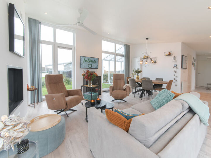 Luxury 2 Bedroom Villa, Zeeland Villa 1023