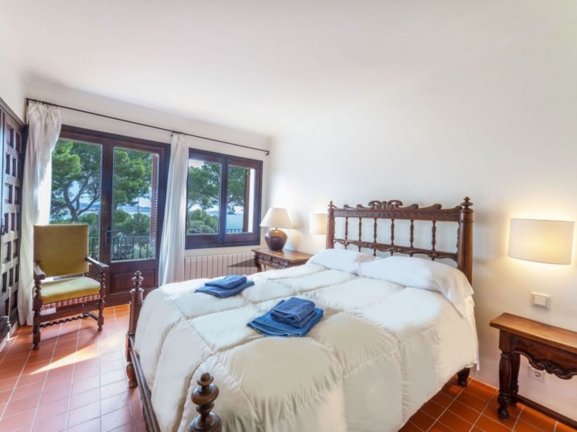 Spectacular Oceanfront Villa,1003