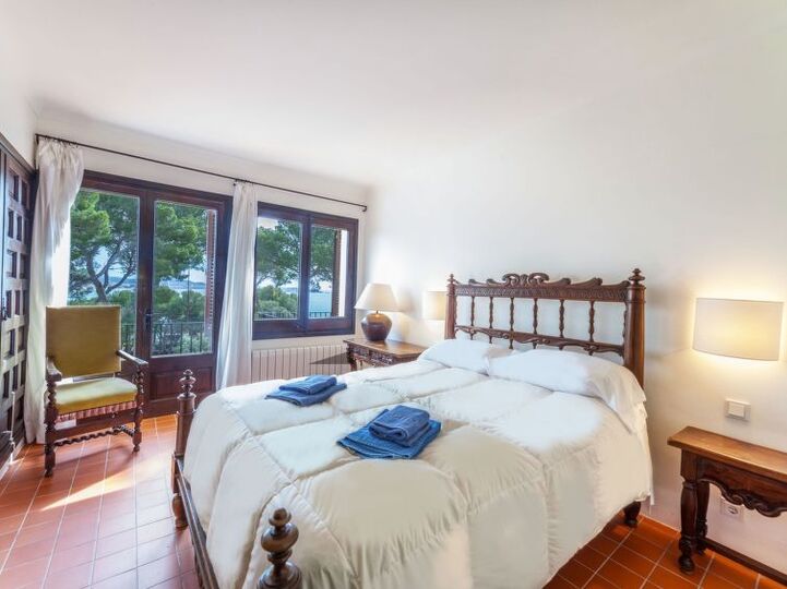 Spectacular Oceanfront Villa,1003