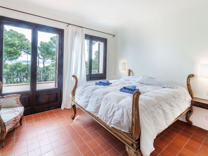 Spectacular Oceanfront Villa,1003