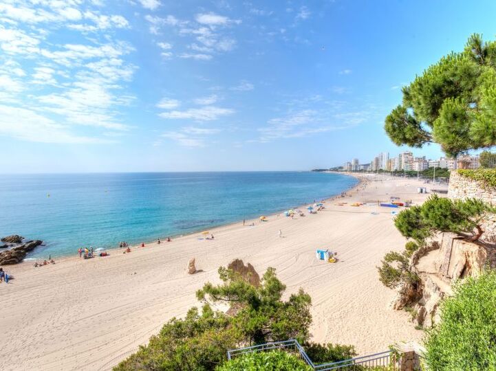 Tranquil Oasis in Playa de Aro,1001