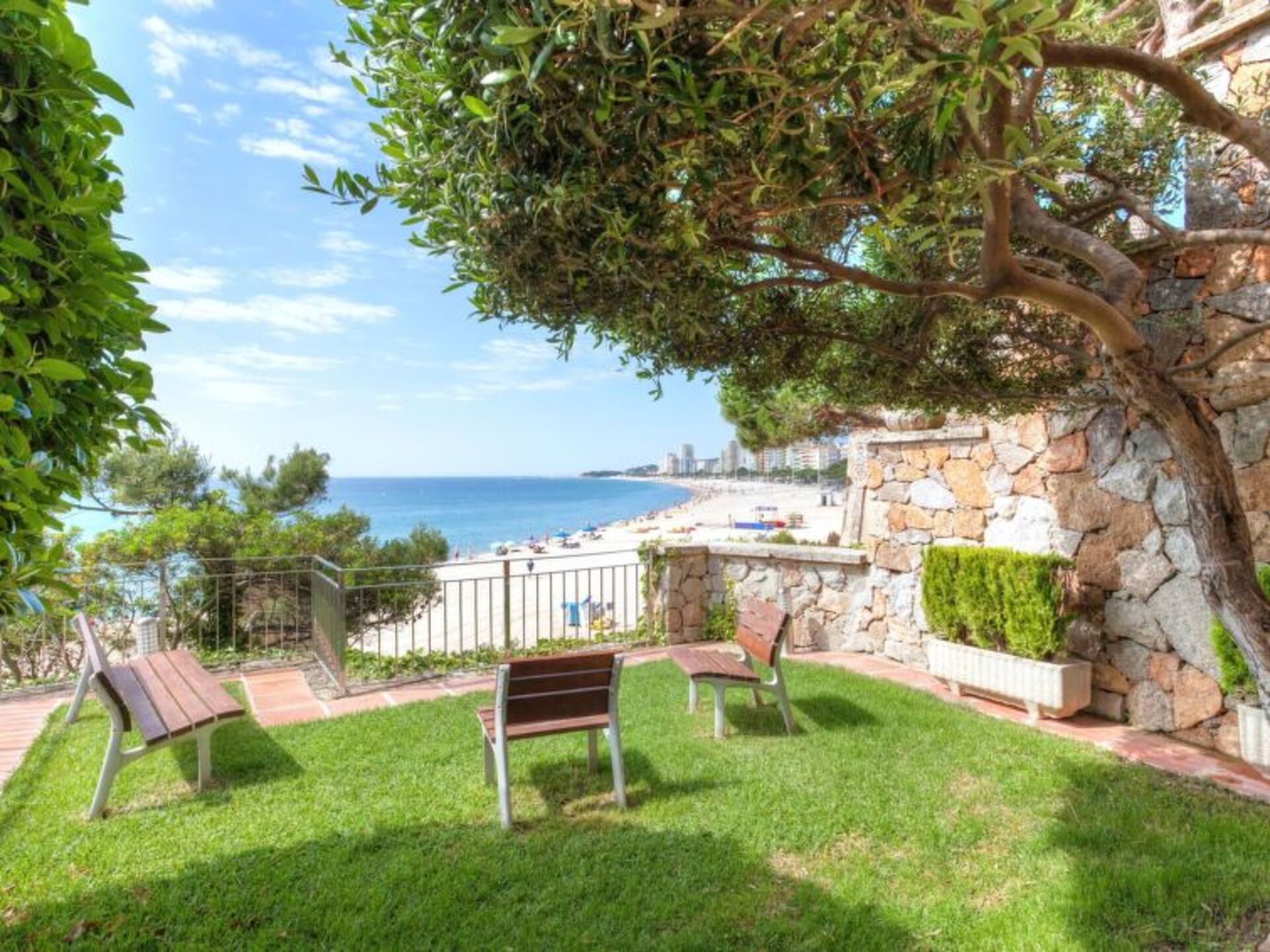 Tranquil Oasis in Playa de Aro,1001