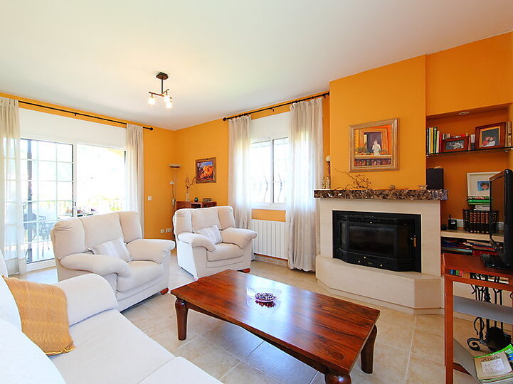 Charming 3 Bedroom Oasis in Vidreres,1001